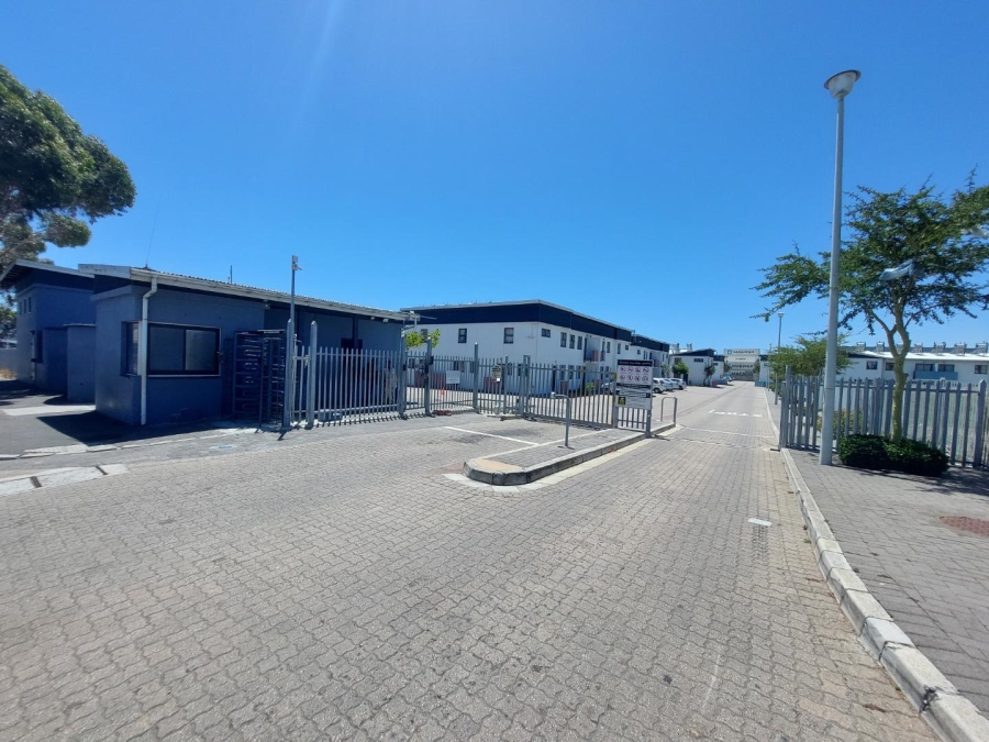 1 Bedroom Property for Sale in Maitland Western Cape